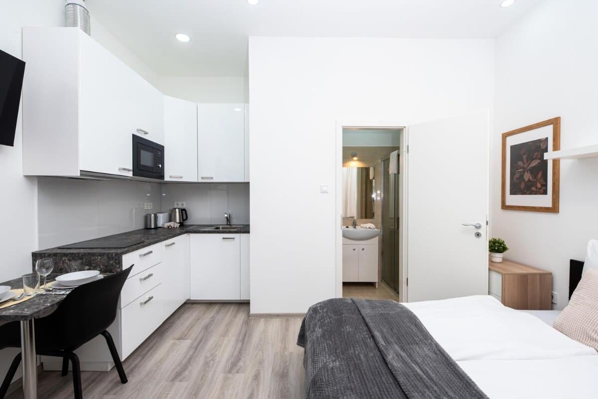 Extra Central - New - Charming Studio Budapest Extérieur photo